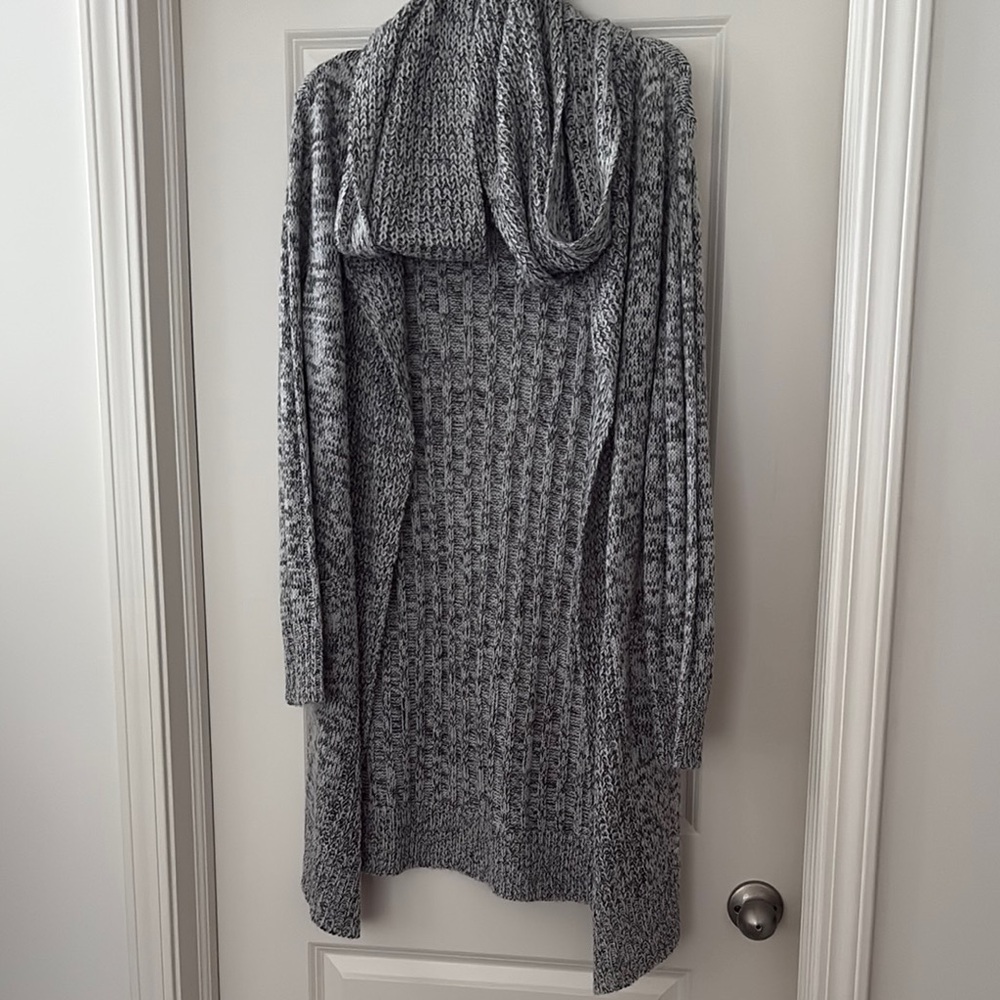 Planet Gold Gray Cardigan Sweater with Chunky Knit